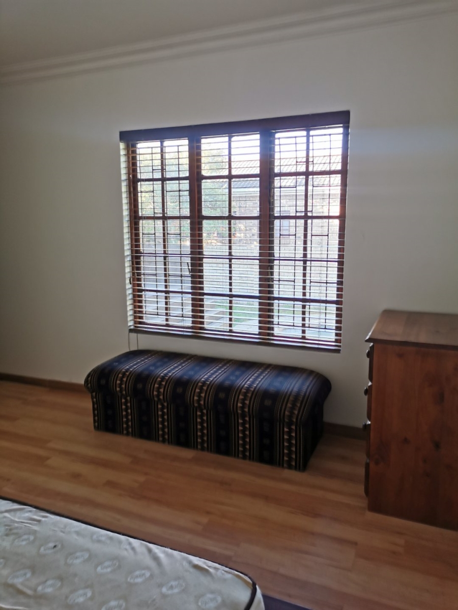 To Let 3 Bedroom Property for Rent in Summerstrand Eastern Cape